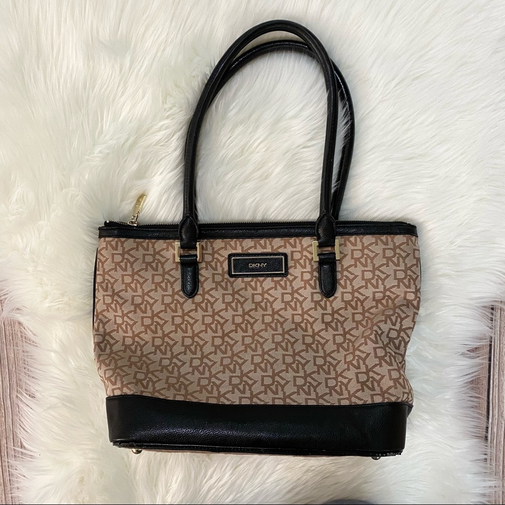 DKNY | Monogram Classic Logo Shoulder Bag